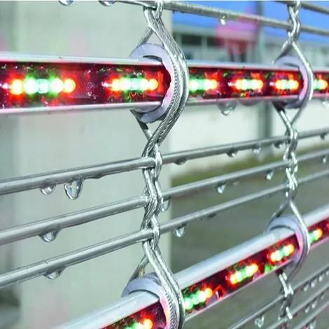 Трубчатый медиафасад