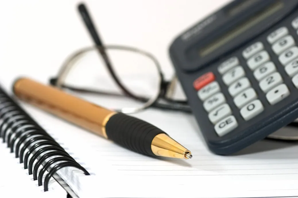 стоимость работ по ремонту медиафасада