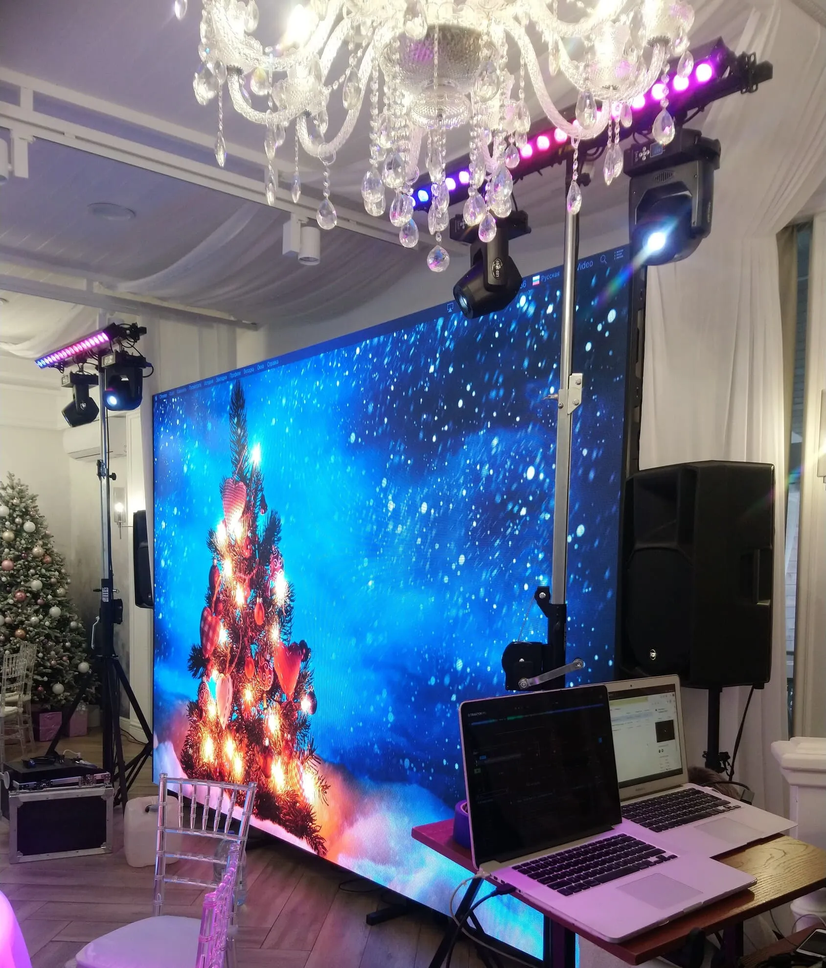 г. Томск, Видеоэкран для помещения