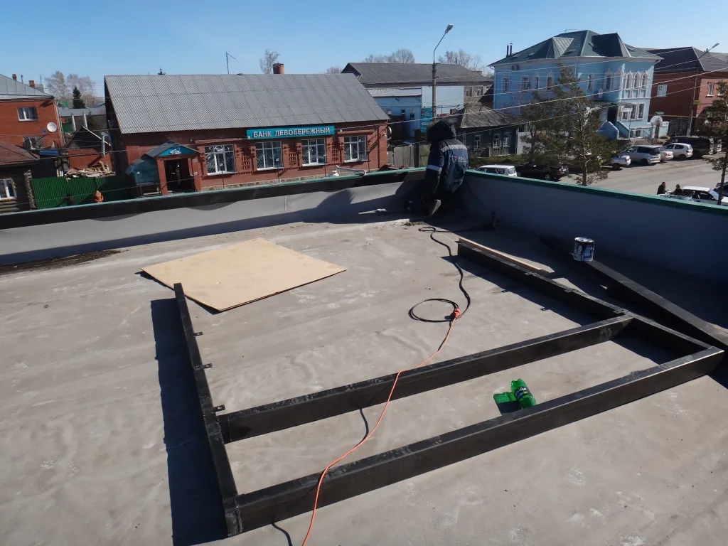 п. Колывань, Уличный экран . Картинка 2