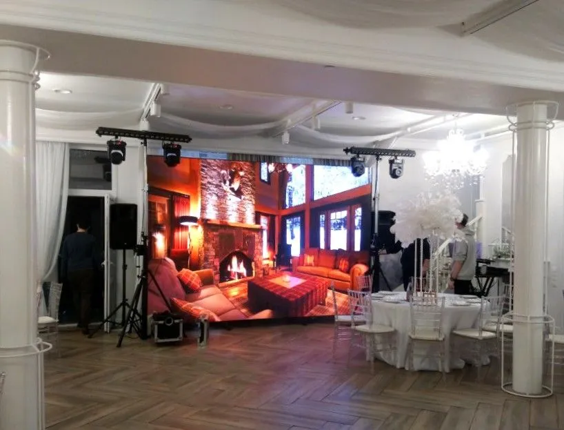 г. Томск, Видеоэкран для помещения. Картинка 2