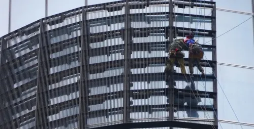 Способы установки медиафасадов